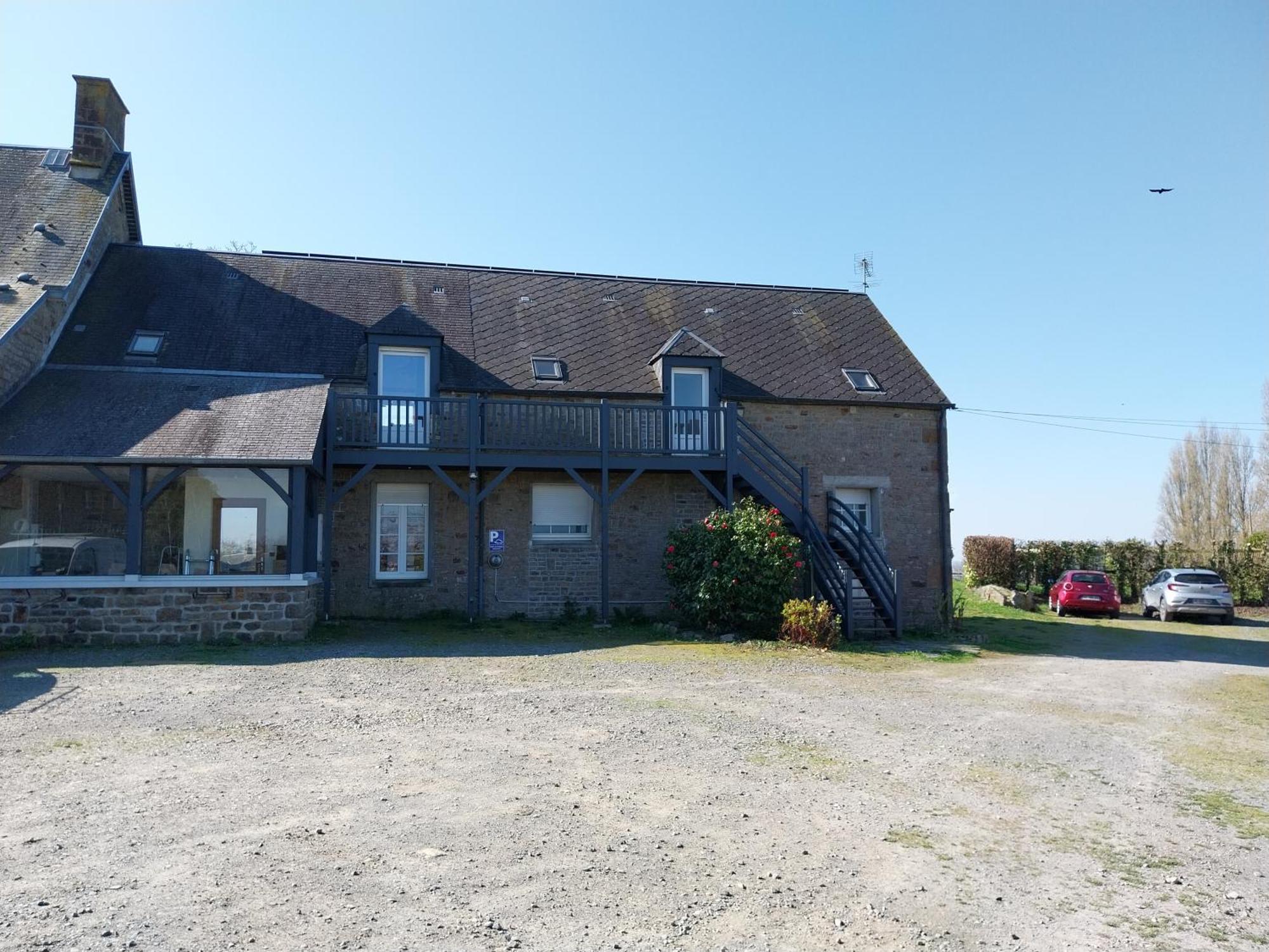 Maison Chaleureuse Avec Terrasse Et Vue Baie Avranches Ngoại thất bức ảnh
